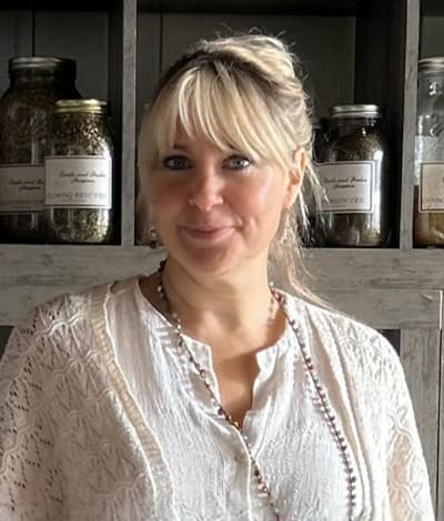 Angela Garrotto, Group Facilitator at Wolf Creek Recovery